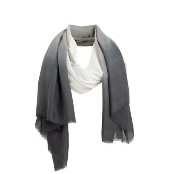 Cushnie Black White Ombre Print Fringe Polyester Rectangular Scarf - Picture 1 of 6